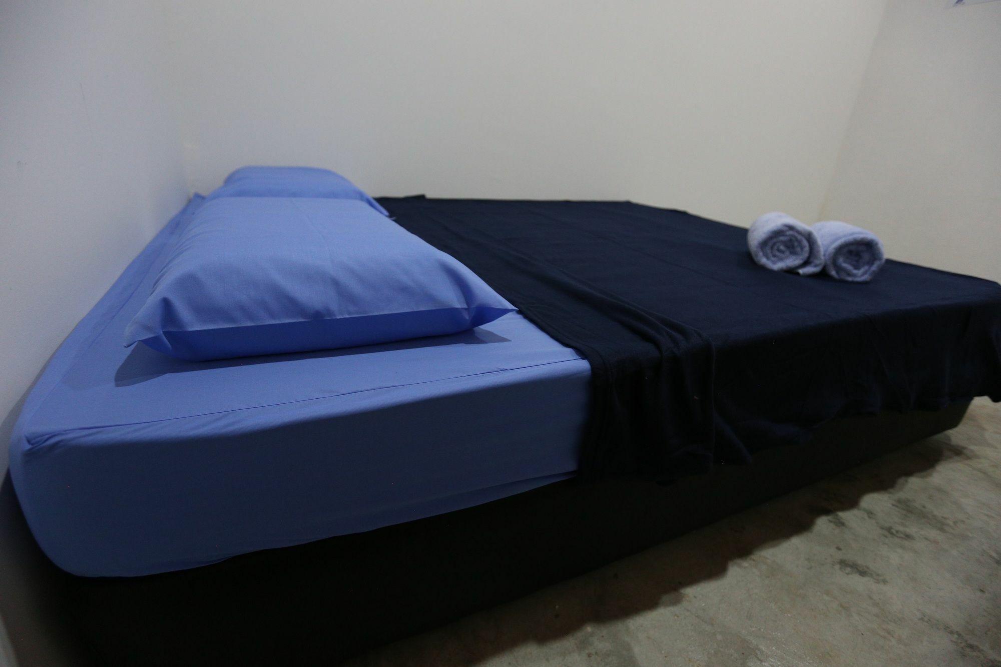 Noisy Room Kuching Extérieur photo