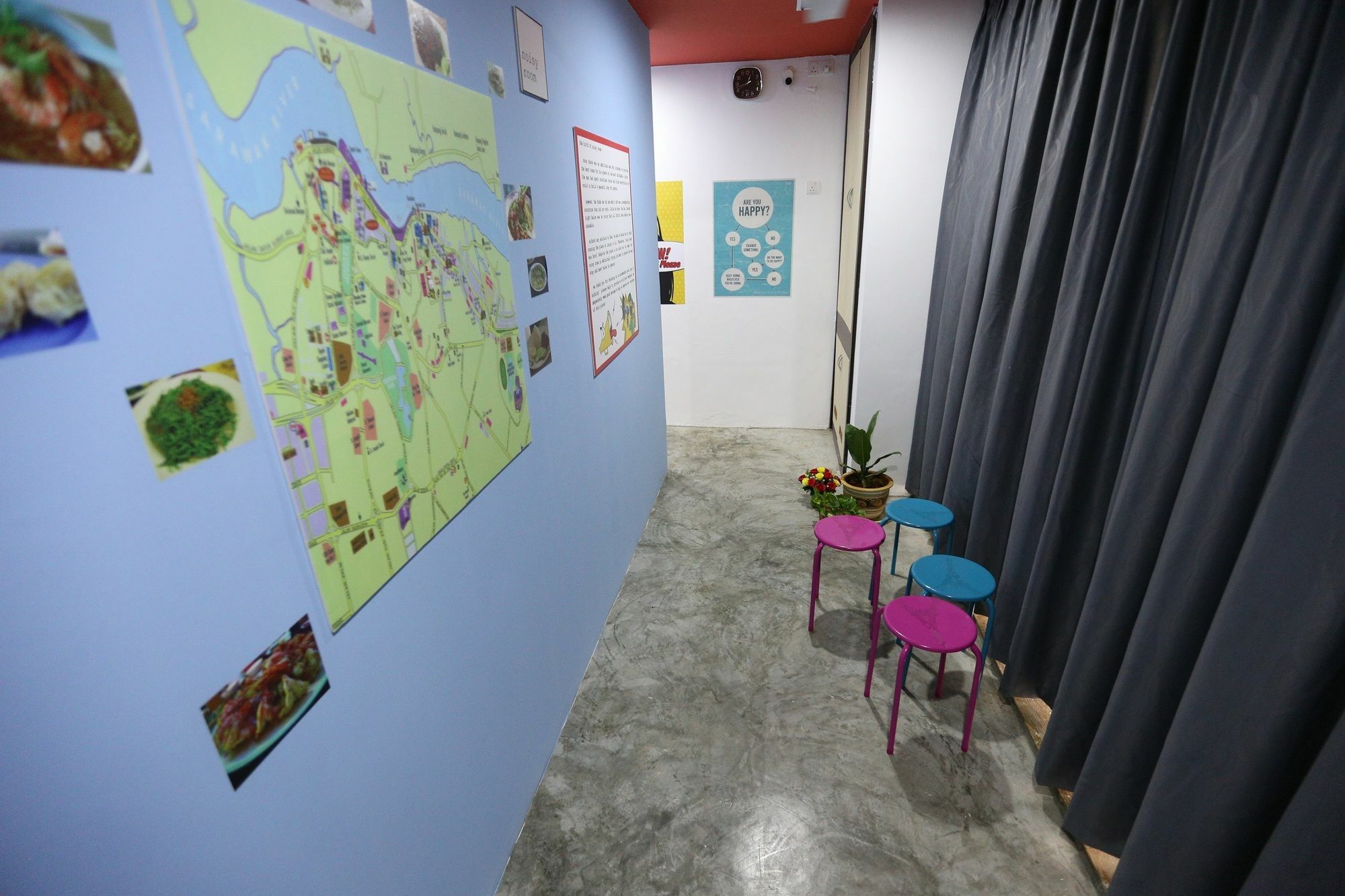 Noisy Room Kuching Extérieur photo